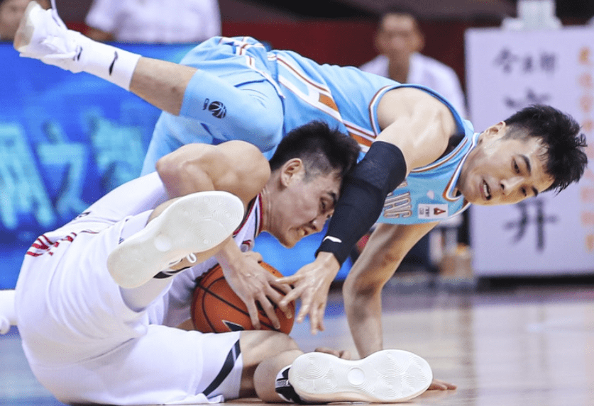 蒙特内哥罗队遭遇困境，连败成悬念