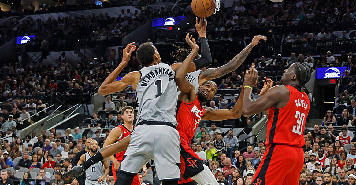 火箭客场胜马刺，迎来两连胜的简单介绍