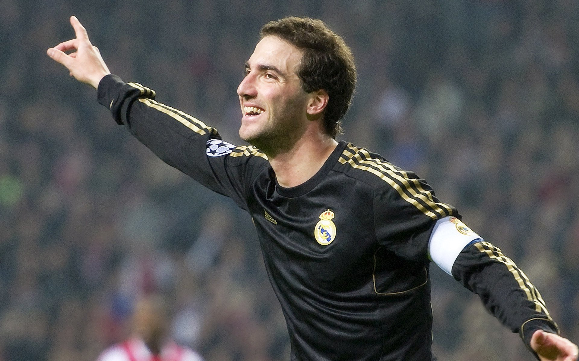 跨越时空的生死战，从波兰的坚韧到布鲁诺的接管