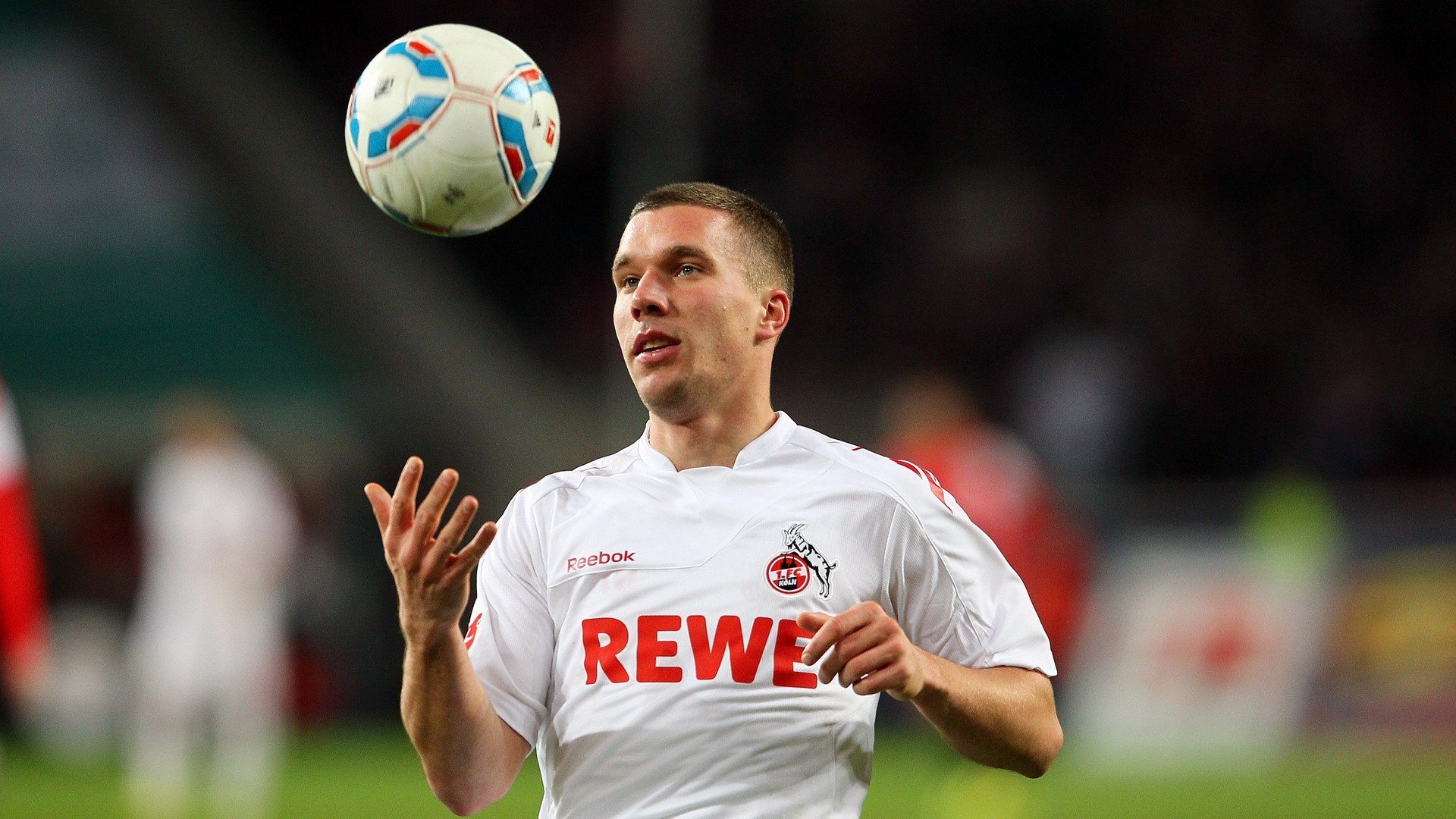 迪马利亚一剑封喉，喀麦隆横扫阿尔及利亚上演非洲杯经典逆转