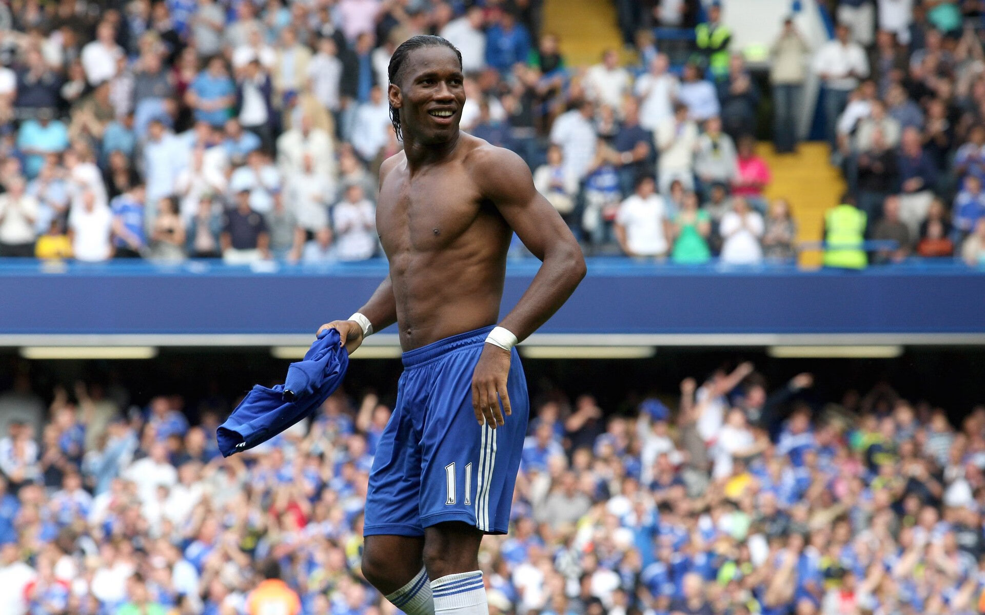 奥斯梅恩一锤定音,安哥拉爆冷逼平巴西,全场最佳无争议