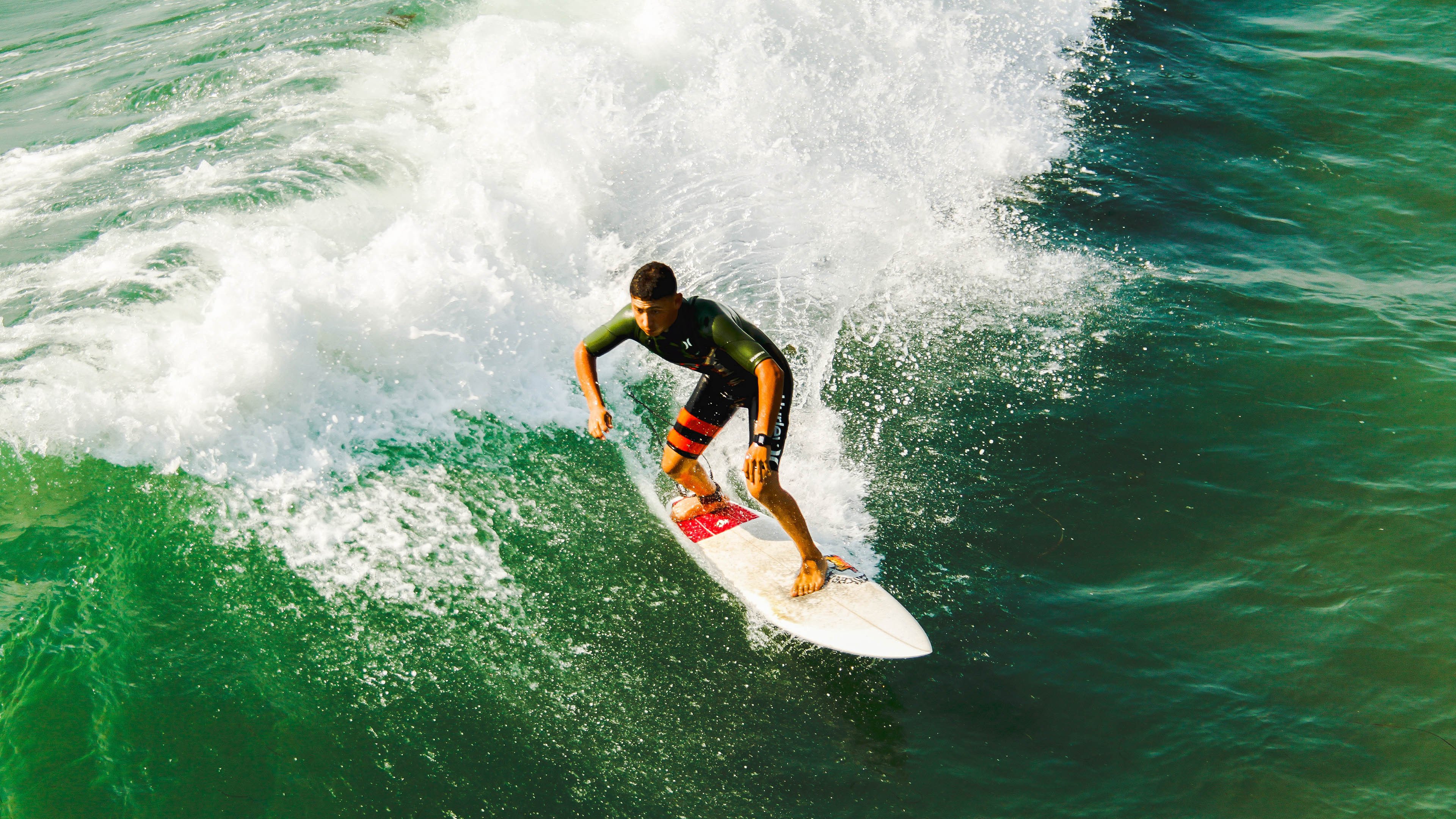 当北欧铁壁遇上魔笛独奏,莫德里奇以一人之力谱写绿茵交响诗