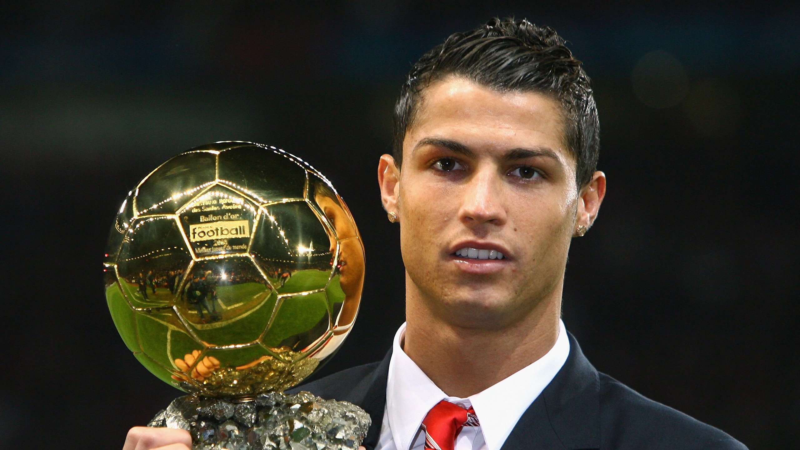 破茧成蝶,基米希压力下完成爆发,瑞士连续得分压制丹麦启示录